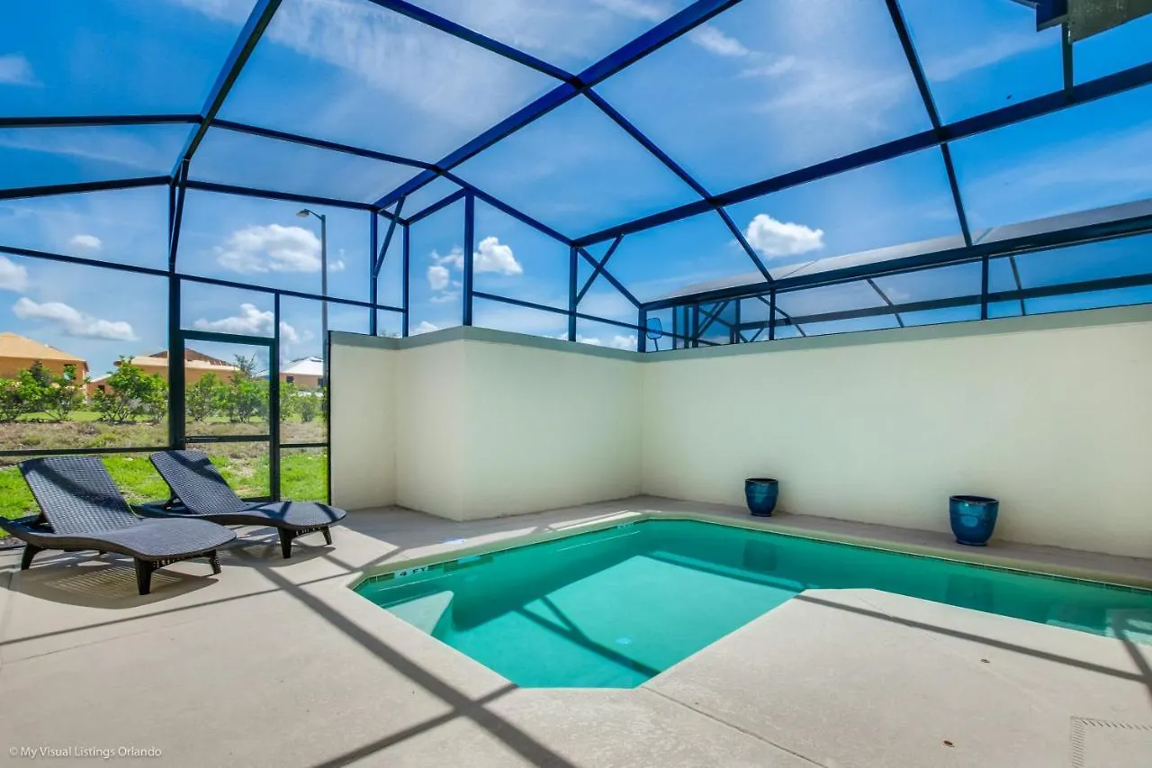 Lovely Town Home With Splash Pool Davenport