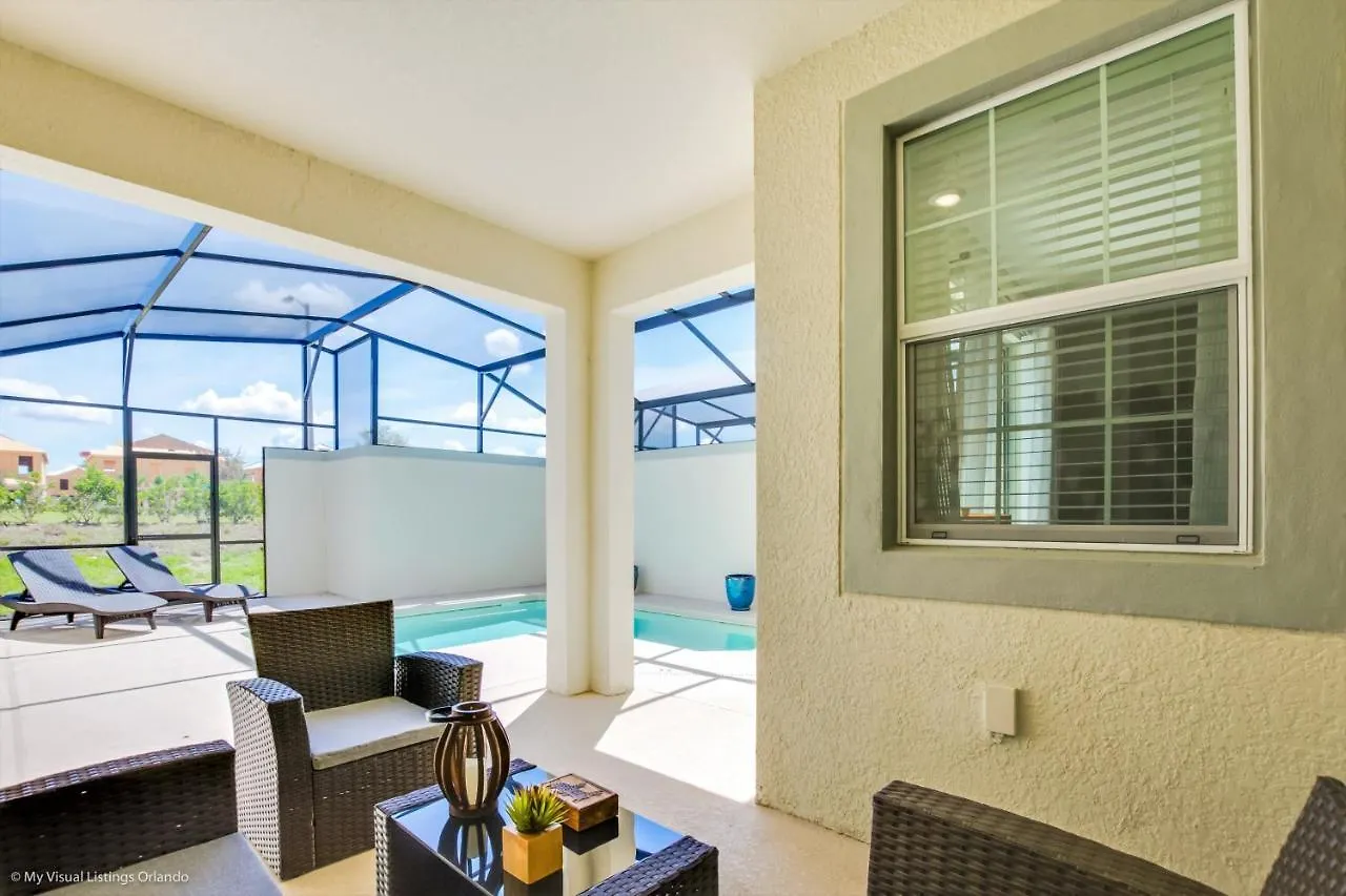 Casa de Férias Lovely Town Home With Splash Pool Davenport